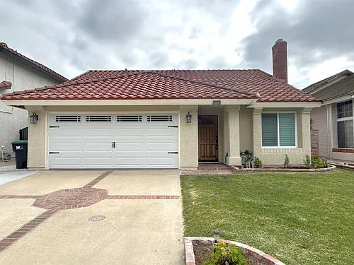 3130 Oakcrest Dr Photo 1