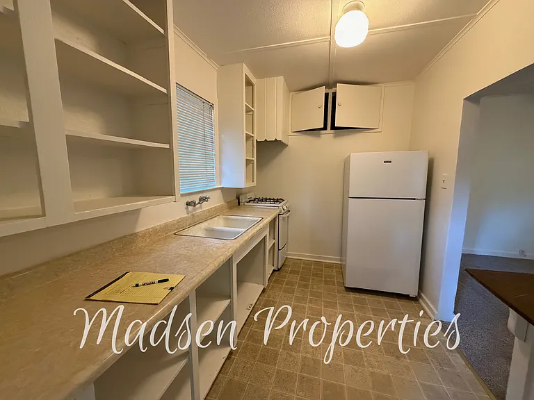 1326 Mulberry St #1/2 — Photo 8