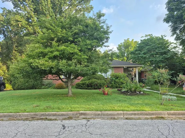 167 Hill Dr NE, Abingdon, VA 24210