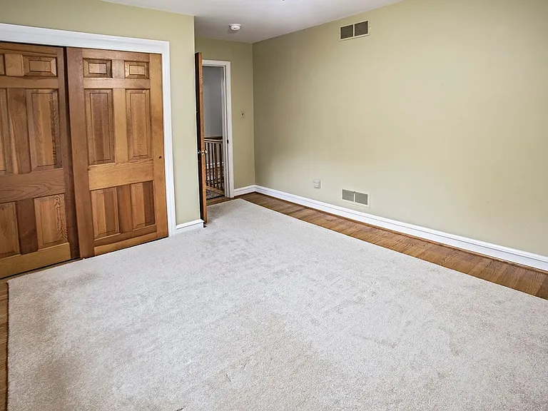 705 Ashford Rd — Photo 52