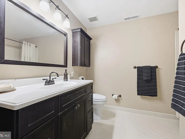 3105 Danbury Ct — Photo 13