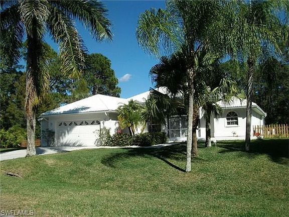 2nd image of 812 Robert Ave
