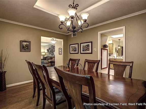 2nd image of 520 Harvest Glen Dr