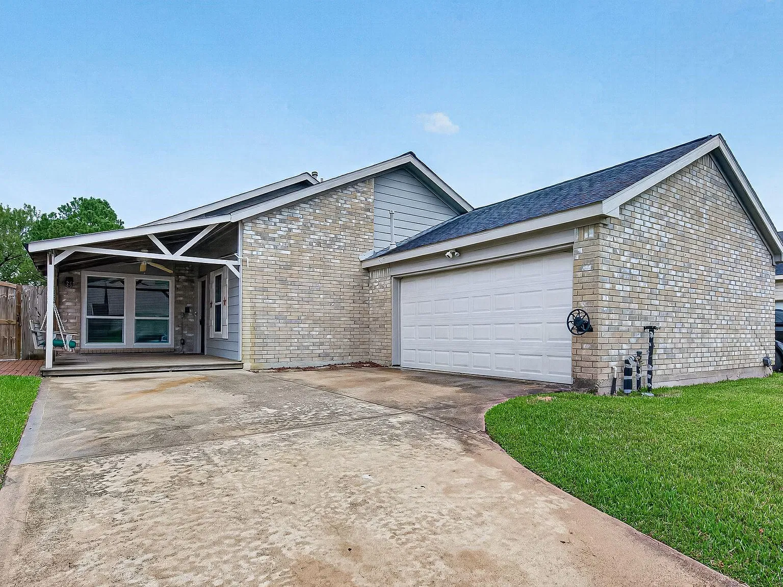 3 bed, 2.0 bath, 1686 sqft, $2,000 — Photo 4