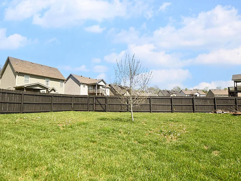 3765 Silver Fox Ln — Photo 18