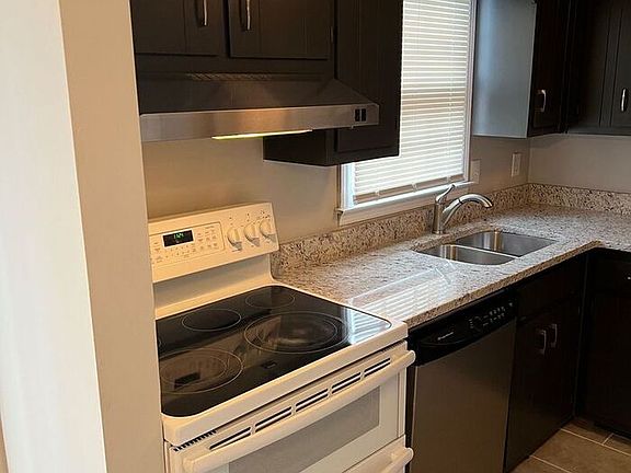 5th image of 2180 Kings Gate Cir APT D