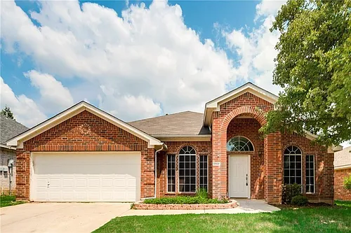 1707 Falcon Dr Photo 1