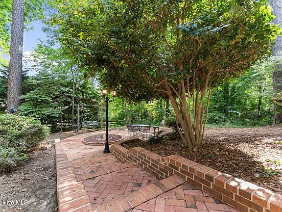 5th image of 1123 N Fort Bragg Road