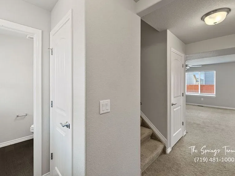 10898 Rowley Dr — Photo 7