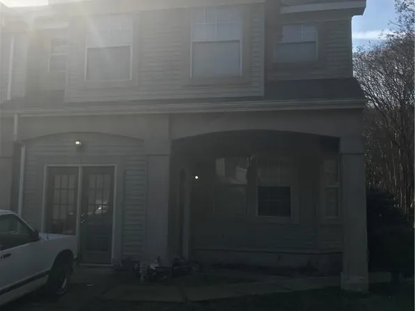 15 Woodrose Pl, Hampton, VA 23666