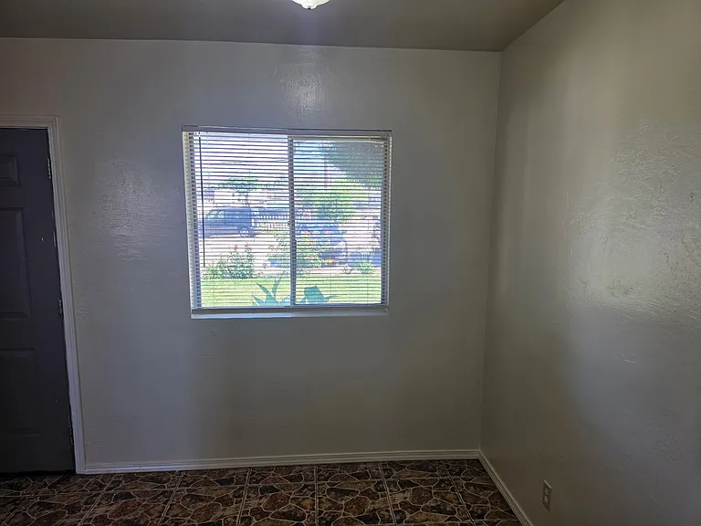 34063 Avenue J — Photo 7