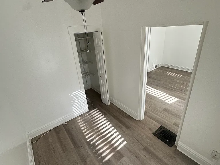 1643 N Whipple St #2 — Photo 10