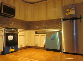 320 Roebling St #2T, Brooklyn, NY 11211