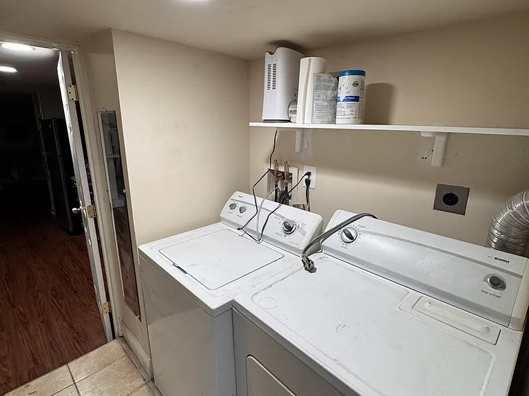 503 Columbia Rd NW #B — Photo 13