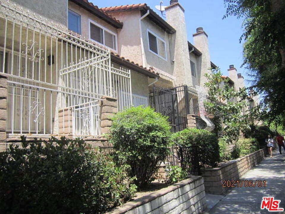 1st image of 14657 Nordhoff St Unit 8