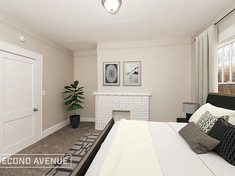 2800 Avenue H — Photo 5
