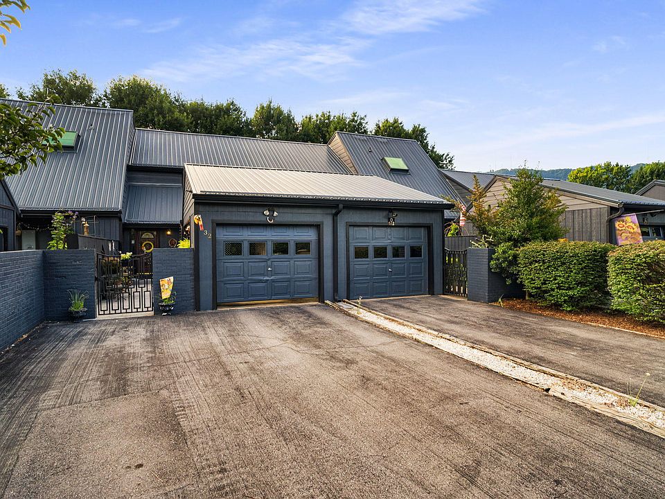 1st image of 532 Fleetwood Ct #D