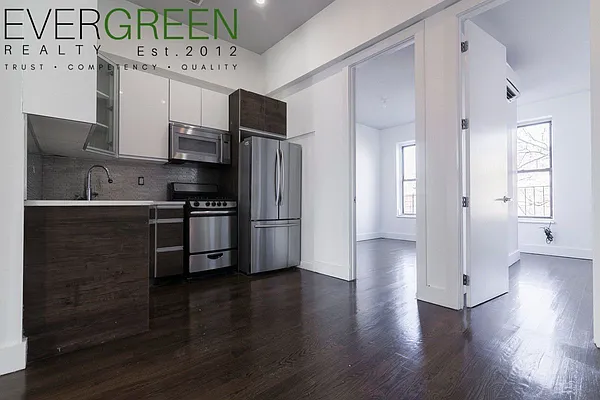 Rented by Evergreen Apartments BK | media 1