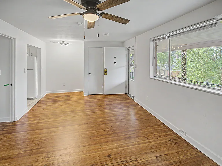 333 N Ellis St #F — Photo 3