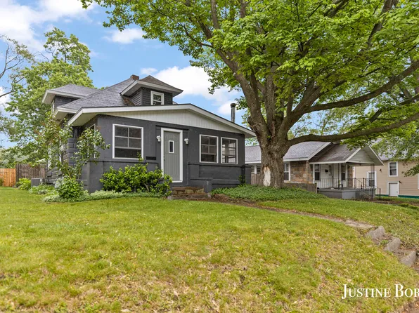 2264 Stafford Ave SW, Grand Rapids, MI 49507