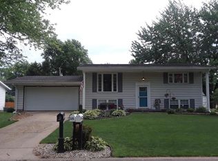 116 Meadowlane Dr, Catlin, IL