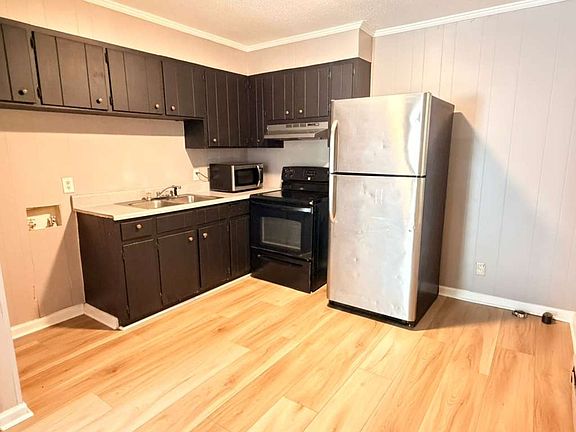 5th image of 200 Memorial Park Dr APT L