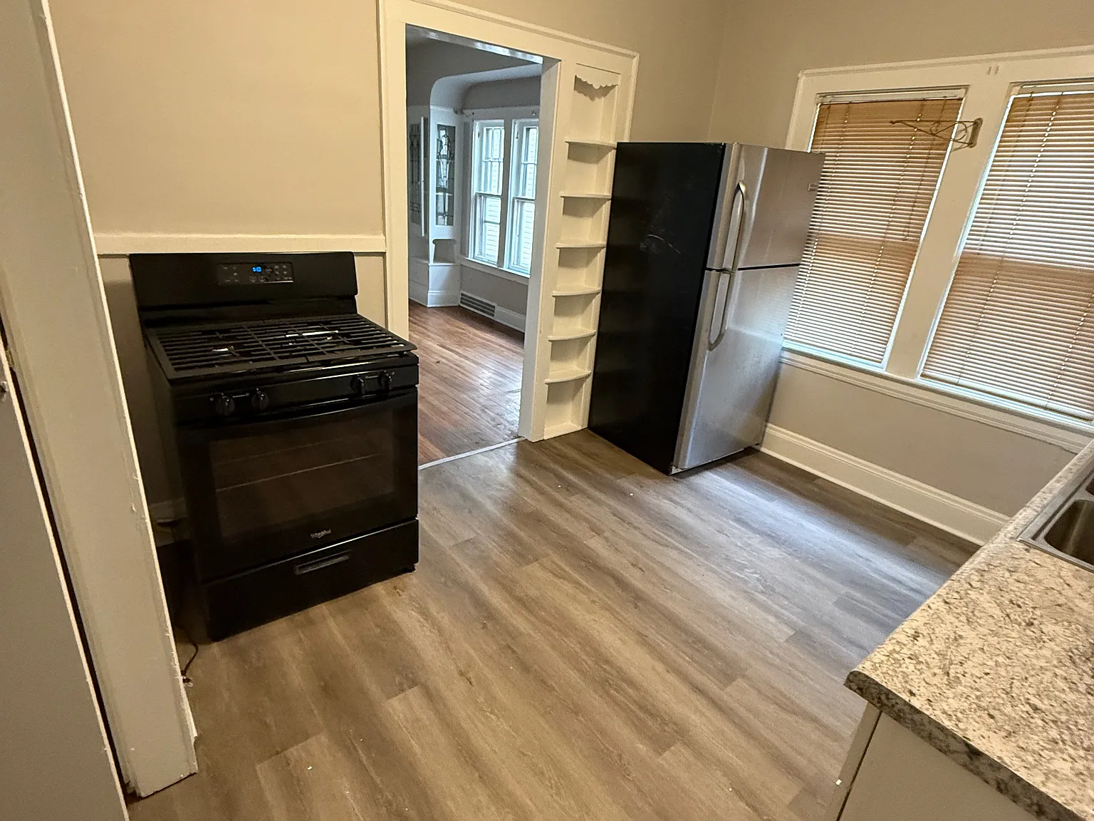 3 bed, 1350 sqft, $1,250 — Photo 1