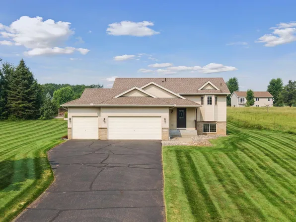 22338 Quincy St NE, East Bethel, MN 55011