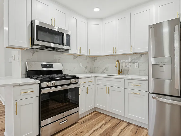 527 Homestead Rd #B — Photo 5