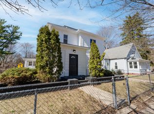 758 Pearl St, Benton Harbor, MI 49022