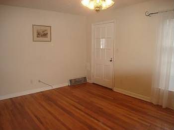 4th image of 20950 Tracy Ave