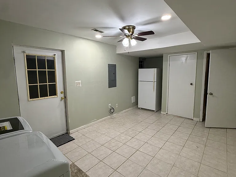 10114 Tyler Ct — Photo 25