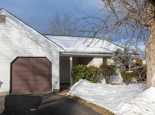 15 Hearthstone Dr, Edison, NJ 08820