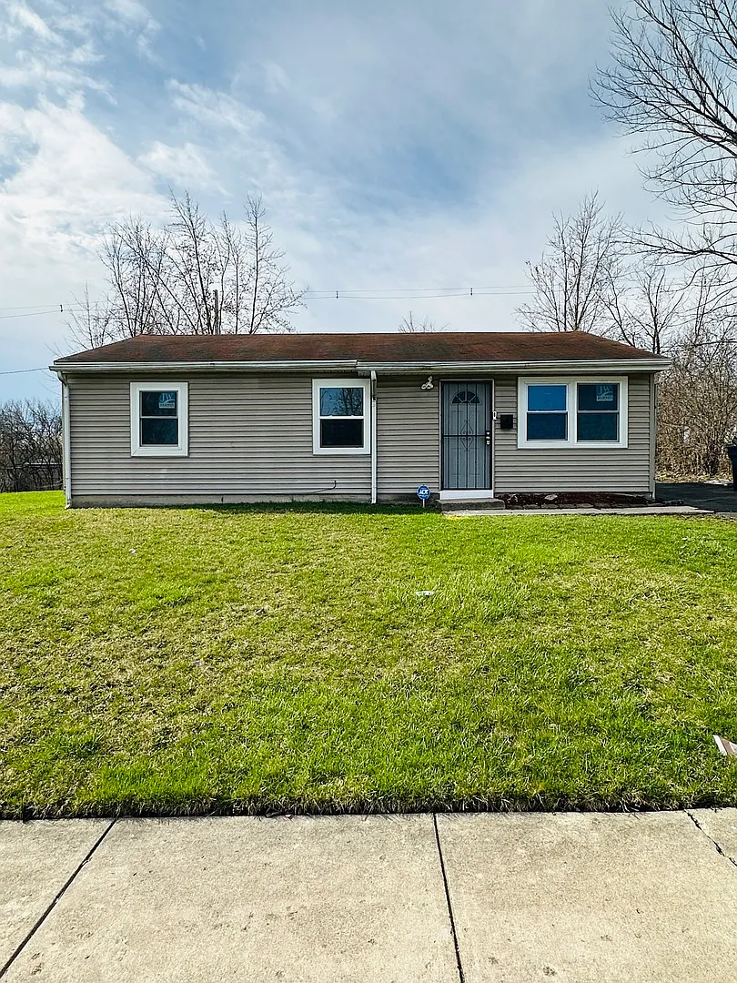 362 Concord Dr photo 1