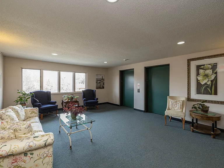 6300 School St — Photo 10