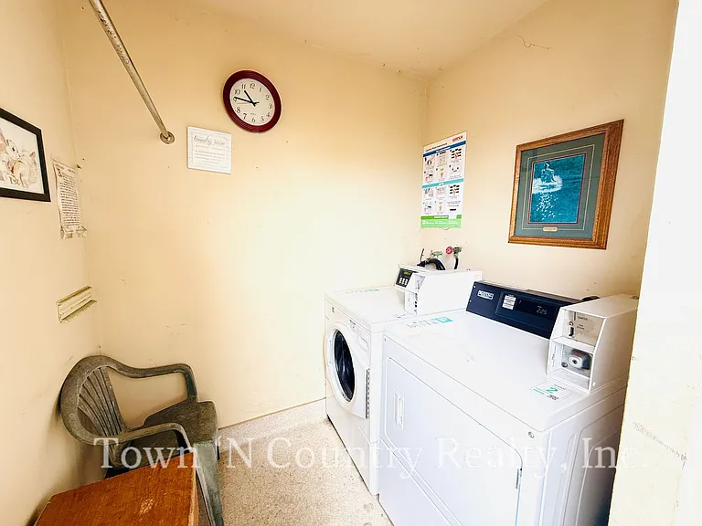 1496 Santa Clara Ave — Photo 7