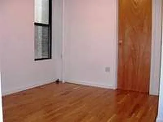 Rented by Manhattist