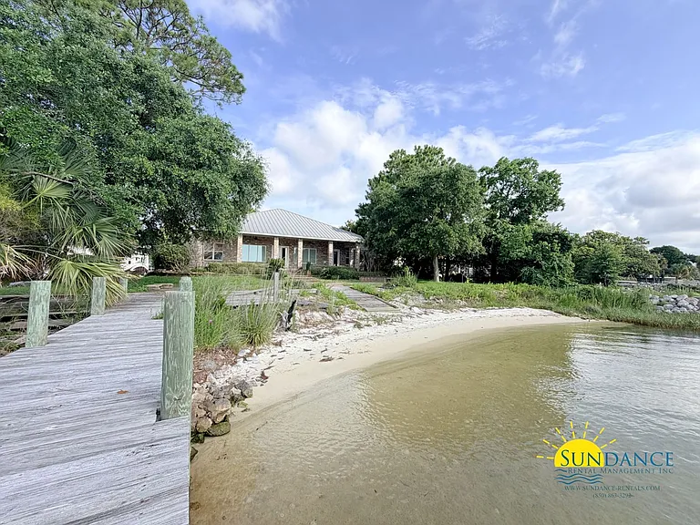 249 Beachview Dr — Photo 38