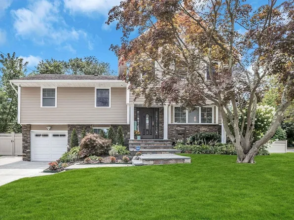 30 Sherman Dr., Syosset, NY 11791