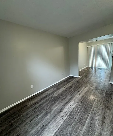 302-312 W Lincoln Ave #304 — Photo 4