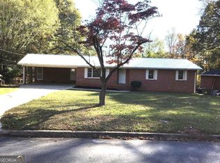 1530 Ridgewood Dr, Griffin, GA 30223