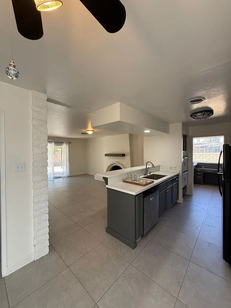 301 Haggin Street - 4 bedroom in Park Stockdale with SOLAR!! — Photo 4