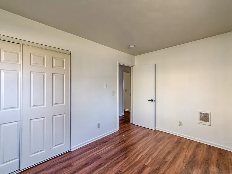 6315 Grovenburg Rd — Photo 5