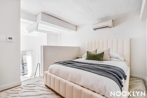 Rented by Nooklyn NYC LLC | media 50