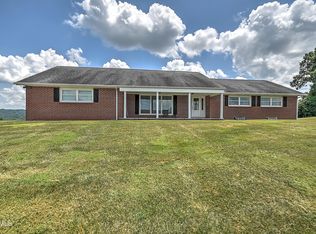 304 Quillen Terrace Cir, Nickelsville, VA 24271