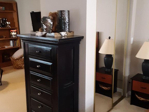 Broyhill chest of drawers