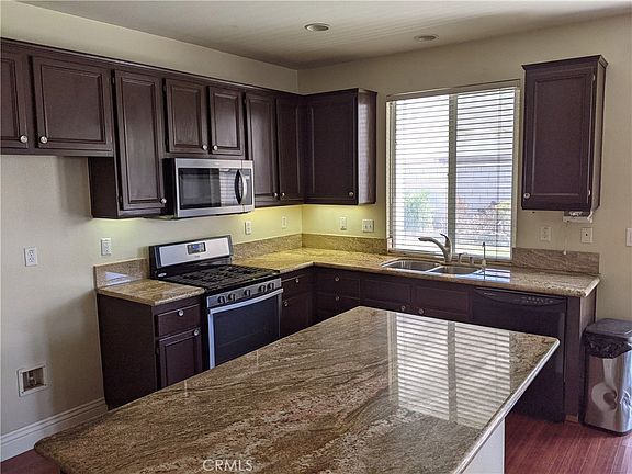 3rd image of 15559 Sharon Ct