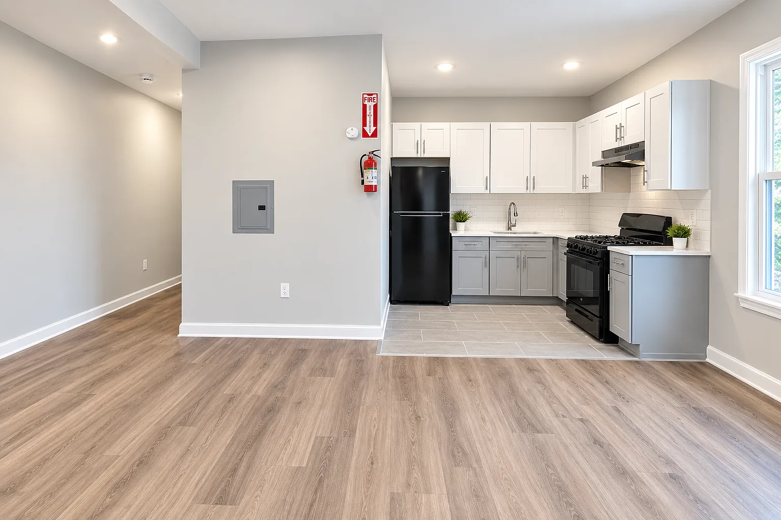 2 bed, 600 sqft, $1,950 — Photo 2