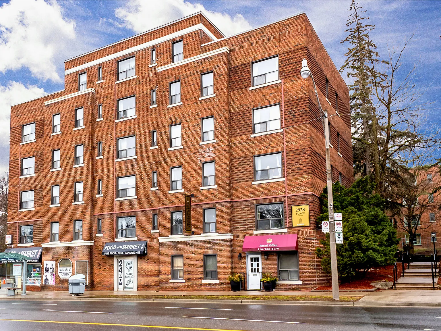 Chatsworth Apartments — Photo 2