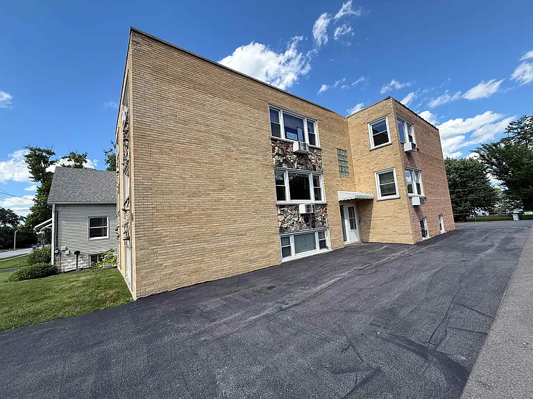419 Westmore Meyers Rd #4 — Photo 19